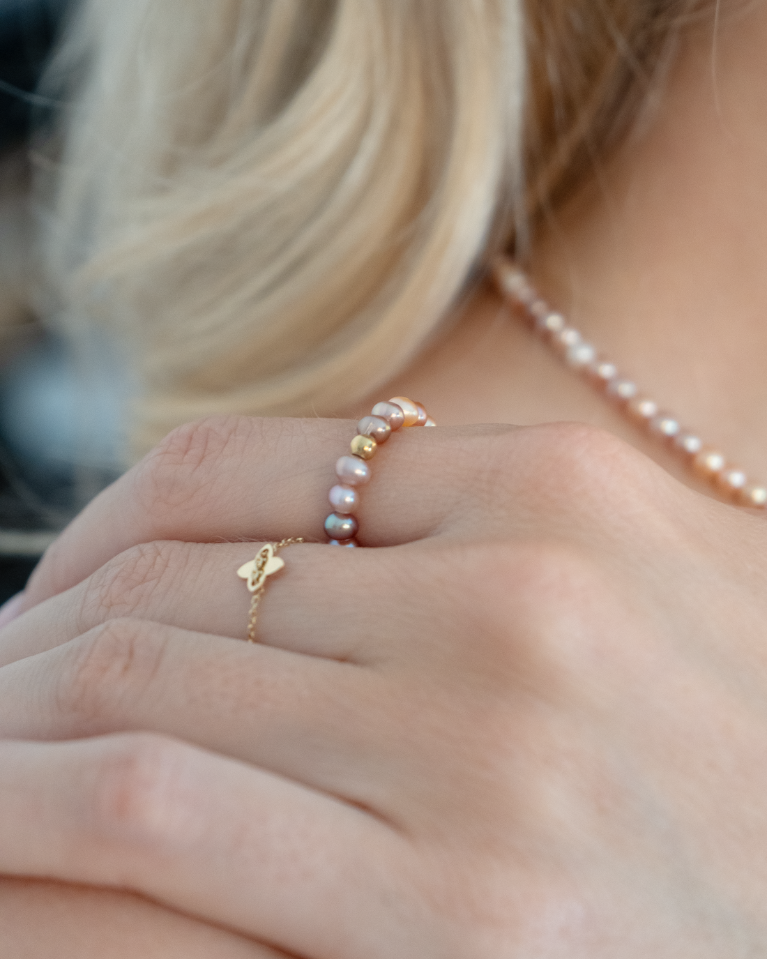 Pera – Perlenring Gold | Zierlicher Perlenring mit Süßwasserperle in 14k Gelbgold | KONI Design Wien