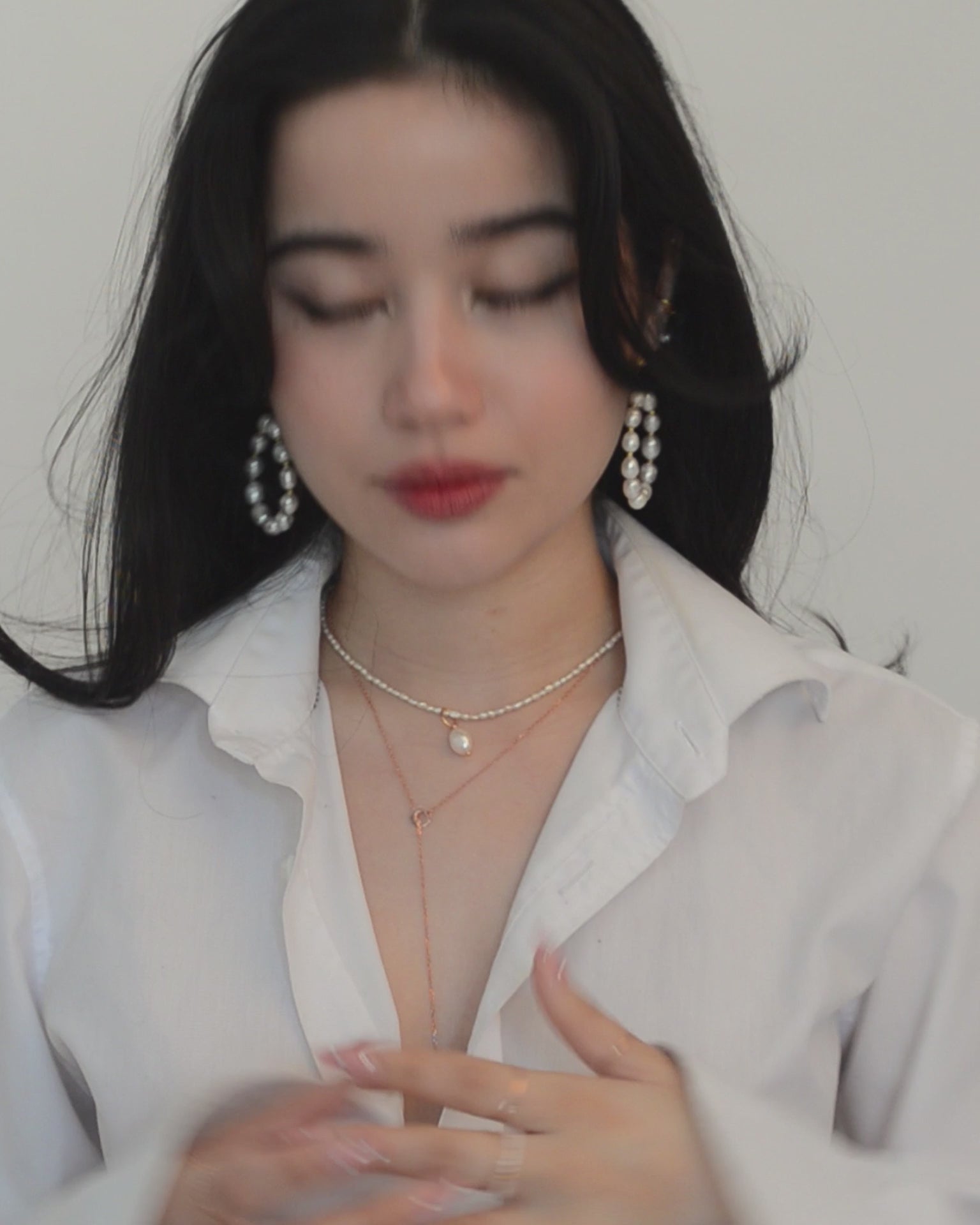 White Magnolia – Y necklace